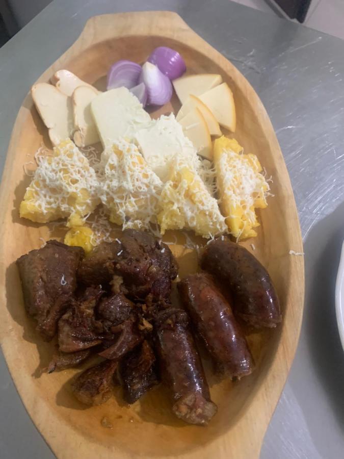 ホテル No Comment Rustic Curtea de Argeş エクステリア 写真